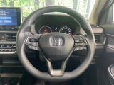 【純正革巻きステアリング】上質な革を使用することで、手にしっかり馴染みとても運転しやすいハンドルです♪