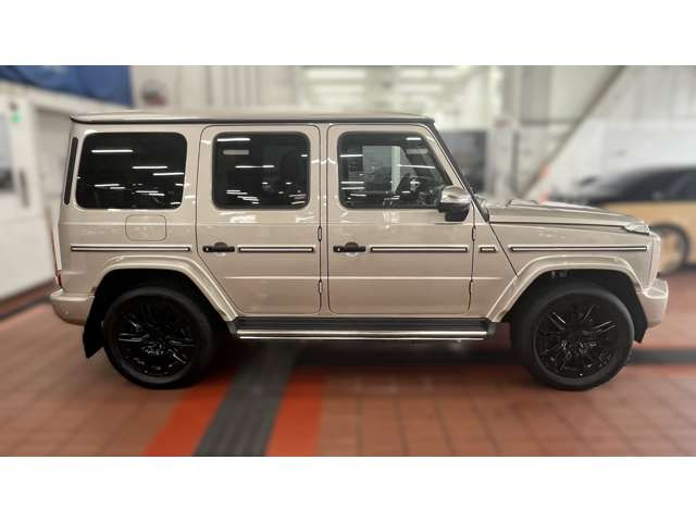 メルセデス・ベンツ Gクラス G450d AMGラインパッケージ (ISG) 4WD の