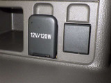シガーソケット用の充電器が使用可能です!