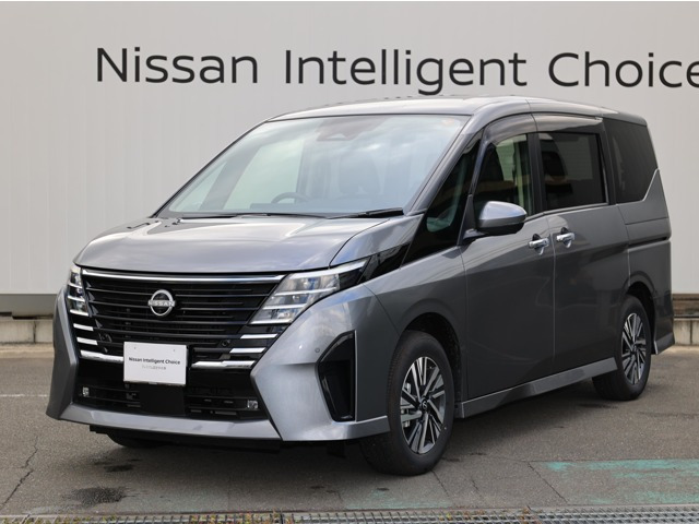 セレナ 1.4 e-4ORCE ハイウェイスターV 4WD