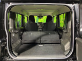 普段のお買い物や通勤、送迎等に十分な荷室スペースを確保しております。セカンドシートを倒すと、大きな荷物の積載も可能です♪