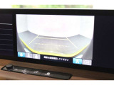 バックカメラが搭載されておりますので駐車時の後方確認に役立ちます!!