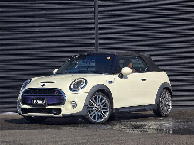 ミニコンバーチブルクーパーS本革シート 修復歴無し