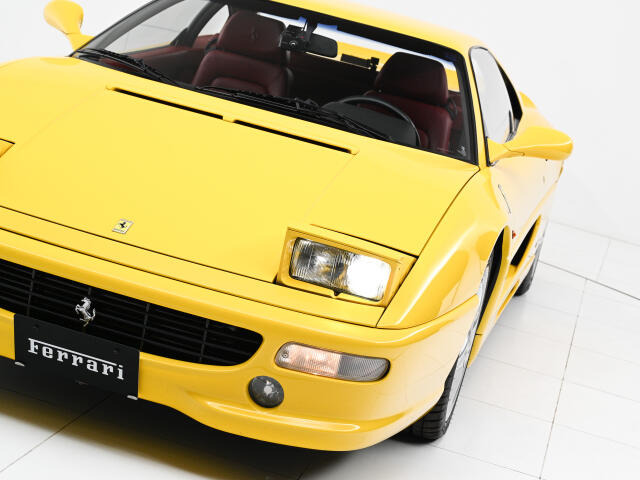 フェラーリ F355 ベルリネッタ の中古車詳細 (33,000km, Giallo Modena