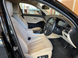 3シリーズツーリング 320d xドライブ 4WD 本革シート