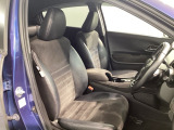 運転席、助手席☆ともにゆとりのある空間となっております♪