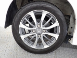 アルミホイールはホンダ純正なので安心!しかも車のデザインにもマッチしています。