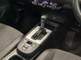 【eコンスイッチ】低燃費運転をサポートするECONモード。スイッチをONすると、エンジンやトランスミッション、A/Cなどを協調制御し、燃費の向上に貢献。エコドライブの効果を高めます。