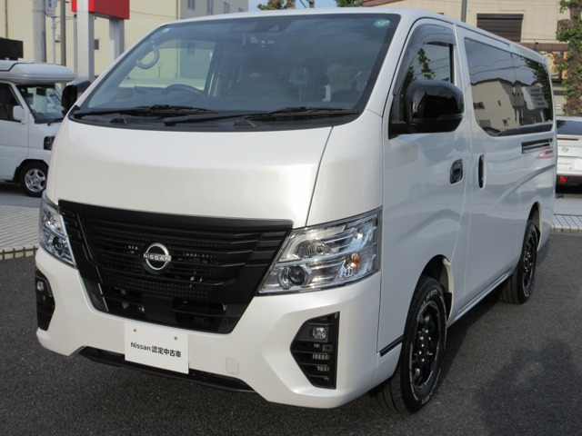 キャラバン2.4 50thアニバーサリー ロング ディーゼル 4WD