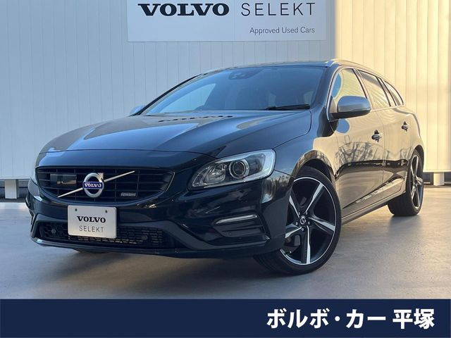 V60T6 AWD Rデザイン4WD