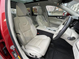 XC60  D4 AWD インスクリプション 4WD 本革シート