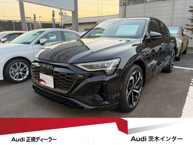 Q8スポーツバック e-tron55 クワトロ Sライン 4WD