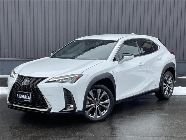 UX250h Fスポーツ 4WD本革シート