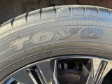 TOYOタイヤを装着しております。