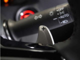 【パドルシフトレバー】走行状況に合わせて、お好みのギヤ比で走行が出来ます。下り坂でのエンジンブレーキの強弱やお好きな変速タイミングでのシフトチェンジが可能。