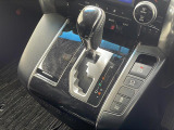 【 シフト 】シフトも操作しやすく快適なドライブを楽しんでいただけます。