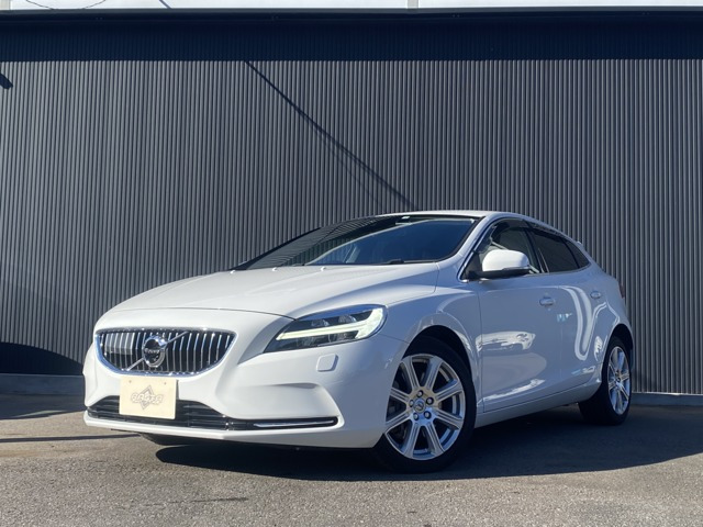 V40D4 インスクリプション ディーゼル