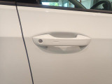 &rdquo;Keyless Access&rdquo;によって、ドアハンドルに手をかけるだけでドアロックが解除できます!