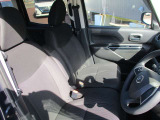 デイズルークスのフロントシートです。座り心地もバッチリです。