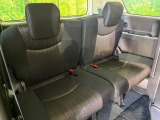 3列目シートはもちろん状態良好☆大人でもゆったりと座って頂けますので、大人数でのお出かけもラクラクです♪ご家族で、気の知れた仲間で、ドライブに行くのが楽しみですね♪