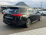 当店ではメルセデスベンツの定める100項目に及ぶ納車前の法定点検整備を無料で実施後、ご納車しております。当店では2年間の長期保証を無償付帯しておりますのでご安心してご検討ください。