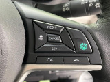 【クルーズコントロール】高速道路もラクラク走行。アクセルを離しても一定速度で走行ができ、長距離運転時の負担を軽減!加速・減速も簡単なスイッチ操作で調整できます。