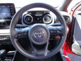 握りやすいハンドルで快適に運転が可能です!