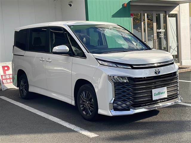 ヴォクシー1.8 ハイブリッド S-Z E-Four 4WD修復歴無し