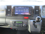 7インチワイドナビが装着されています♪シンプルで使いやすいナビですよ♪