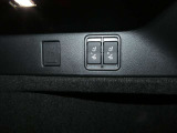【セカンドパワーシート】前席だけでなく、2列目も電動パワーシートとなっております。