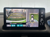 駐車が苦手な方も全方位モニターがあれば安心です♪車を上から見下ろしたような映像で、駐車がしやすくなります。
