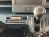 設定した温度に自動調整【オートエアコン】★車内を快適に保ちます♪足元すっきりの【インパネシフト】!