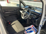 全車消毒済み。納車時にはもう一度キレイにいたしますので安心してお乗りいただけます。♪フロントベンチシートで助手席への移動もラクラク!!