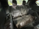 3列目シートはもちろん状態良好☆大人でもゆったりと座って頂けますので、大人数でのお出かけもラクラクです♪ご家族で、気の知れた仲間で、ドライブに行くのが楽しみですね♪