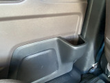 後部座席にもドリンクホルダーの場所が完備されてます♪