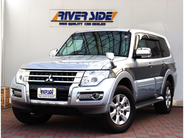 パジェロ3.2 ロング エクシード ディーゼル 4WDナビフルセグBカメラETC HID 7人