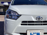 LEDヘッドライトは、本当に明るくて安全です。暗い夜道からお客様を守ってくれます。運転しやすいですし、自慢にもなるかも?黄色いハロゲンライトと見比べてください。