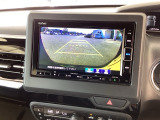 バックモニターにガイド線表示付きなので車庫入れも安心【カメラアングルは3パターンから選べます】知らない道でも安心して楽しくお出かけができます。