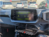 Apple CarPlay/Android Autotに対応したタッチスクリーン/Bluetooth接続によるミュージックプレイヤー接続/ハンズフリー通話
