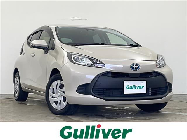 アクア1.5 X E-Four 4WDワンオーナー