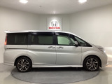 購入後も自社指定整備工場完備でお客様の愛車をしっかりサポート致します!御納車時には安全かつ安心してお乗り頂けるようホンダ専門知識を持つ整備スタッフが点検・整備・装備も説明をしてお渡ししております。
