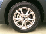 純正16インチアルミホイール!ボディにバッチリ合ってます!