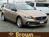 V40クロスカントリーD4ディーゼルターボ入荷☆ETC/Bカメ/純正AW☆弊社では業販も承っております!金額等、お気軽にお問い合わせください★店舗電話番号:0197-62-7110
