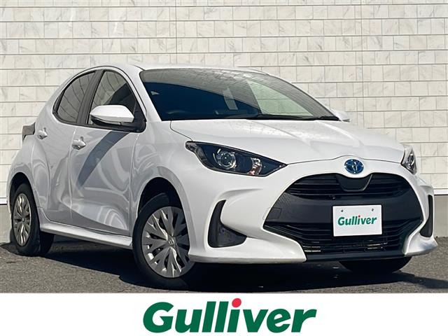 ヤリス1.5 ハイブリッド X E-Four 4WD修復歴無し