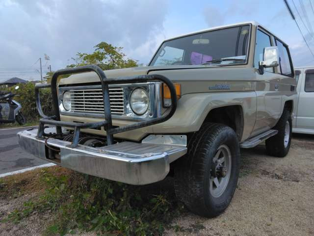 トヨタ ランドクルーザー70 3.4 LX ディーゼル 4WD 5MT 5速マニュアル