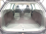 ラゲージルームだって広々です!シートを倒して更にお荷物積めちゃいます♪