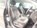 ゆったりと座れるシートです!ロングドライブも快適ですよ!!