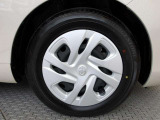 タイヤサイズは185/65R15です
