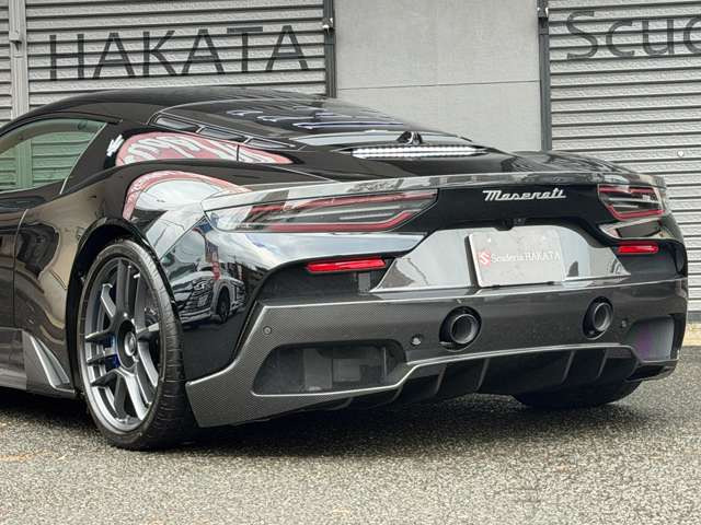 マセラティ MC20 3.0 エクステリアカーボン&アルカンターラカ の中古車