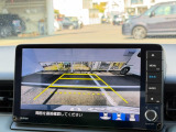 駐車時に便利なバックカメラを装備しています。